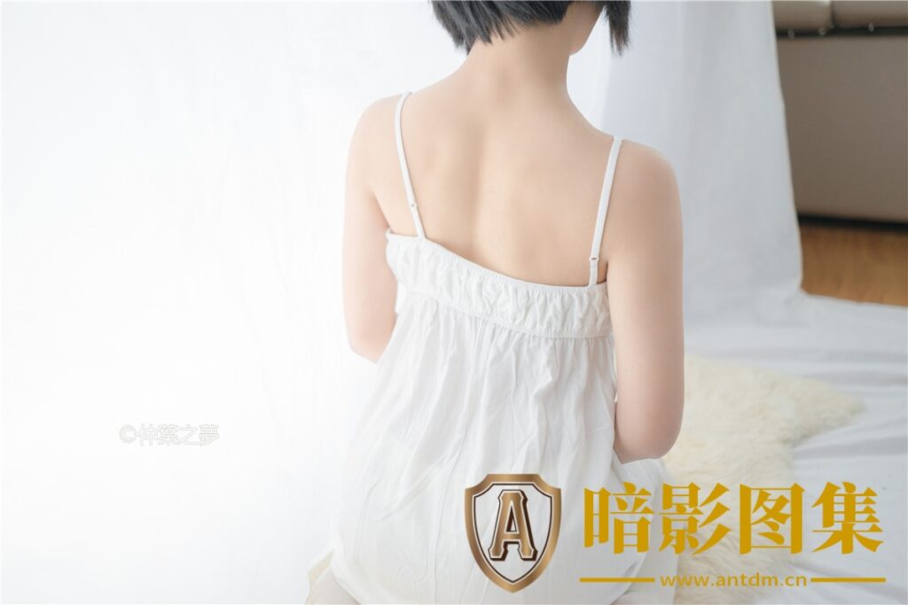 图片[2]-轻兰映画 Grand.001 [73P-117M]-暗影图集
