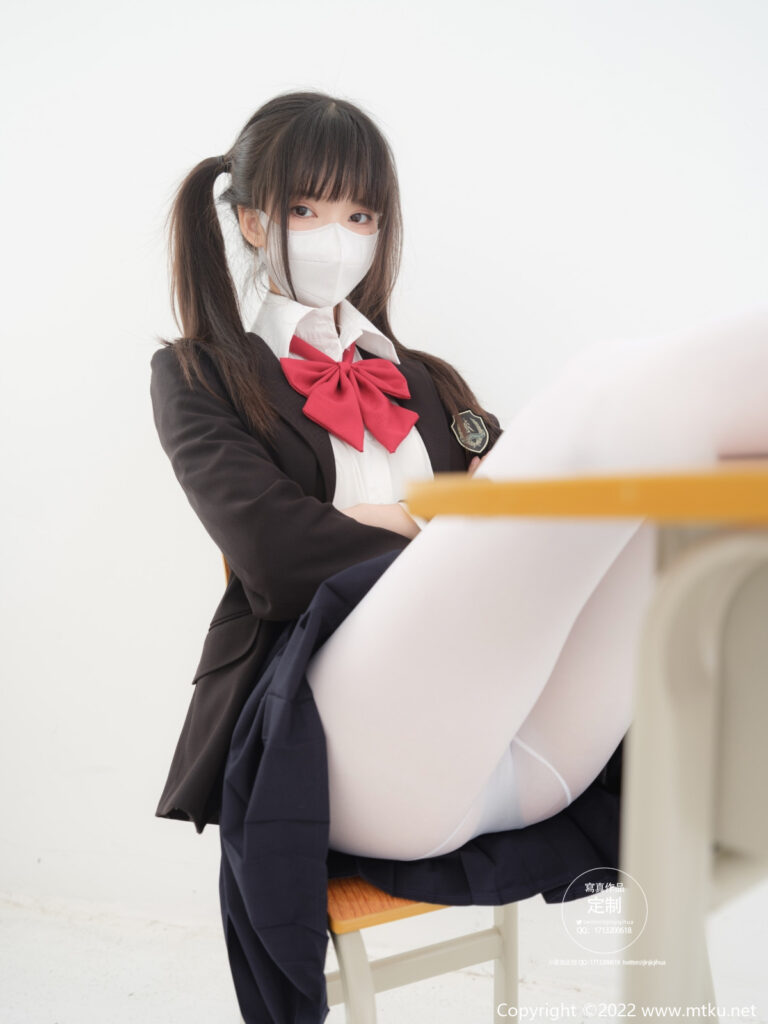 图片[4]-紧急企划 EX.006 见希w 双马尾白丝JK制服 [75P1V-4.04GB]-暗影图集