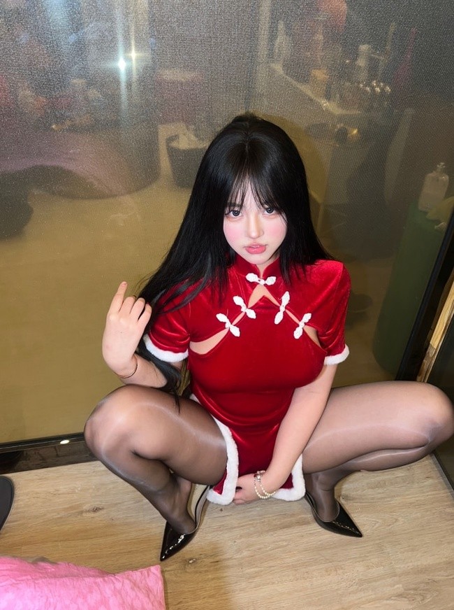 图片[2]-[微密圈]小u优优子 – 圣诞限定 [35P-58M]-暗影图集