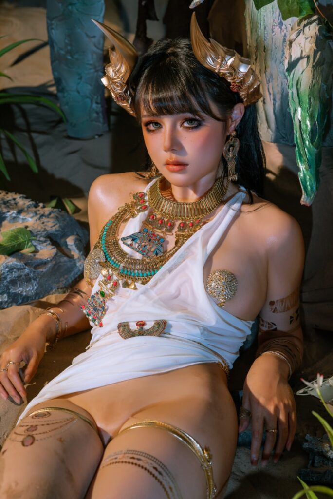 图片[2]-云溪溪 – 七月喵子 – NO.47 伊庇斯·拉 [18P-299MB]-暗影图集